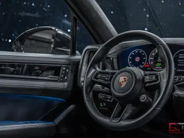 PORSCHE Cayenne E-Hyb Coupé 2024 SportDesign 22  Pano HD