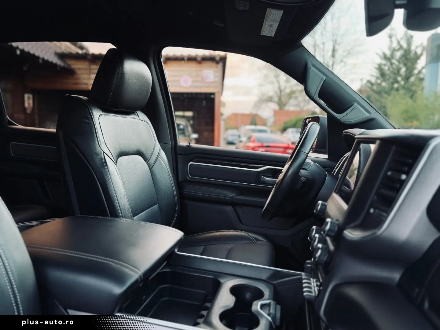 DODGE LPG AHK NAVI LONGBED OFFROAD ALCANTARA LIFT LED