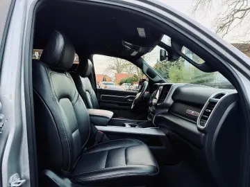 DODGE LPG AHK NAVI LONGBED OFFROAD ALCANTARA LIFT LED