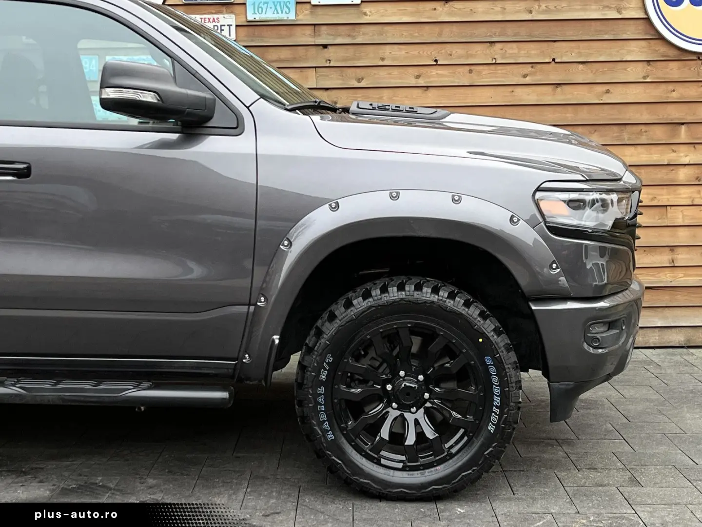 DODGE RAM 1500 Night Edition 5 7L LPG 12´´ Nav 4x4 AHK