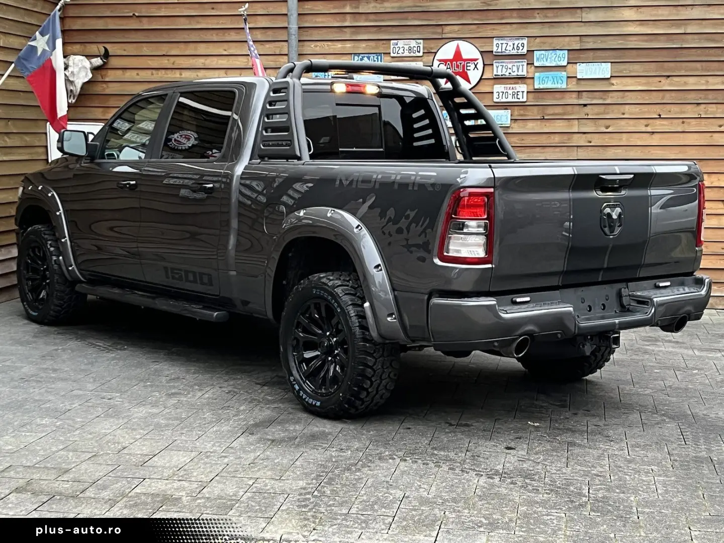 DODGE RAM 1500 Night Edition 5 7L LPG 12´´ Nav 4x4 AHK