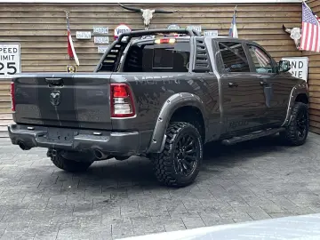 DODGE RAM 1500 Night Edition 5 7L LPG 12´´ Nav 4x4 AHK