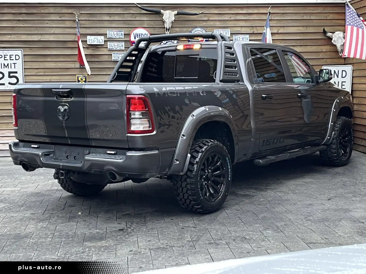 DODGE RAM 1500 Night Edition 5 7L LPG 12´´ Nav 4x4 AHK