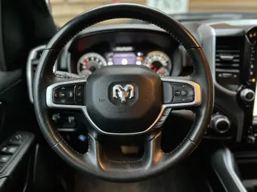 DODGE RAM 1500 Night Edition 5 7L LPG 12´´ Nav 4x4 AHK