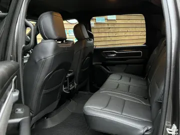 DODGE RAM 1500 Night Edition 5 7L LPG 12´´ Nav 4x4 AHK