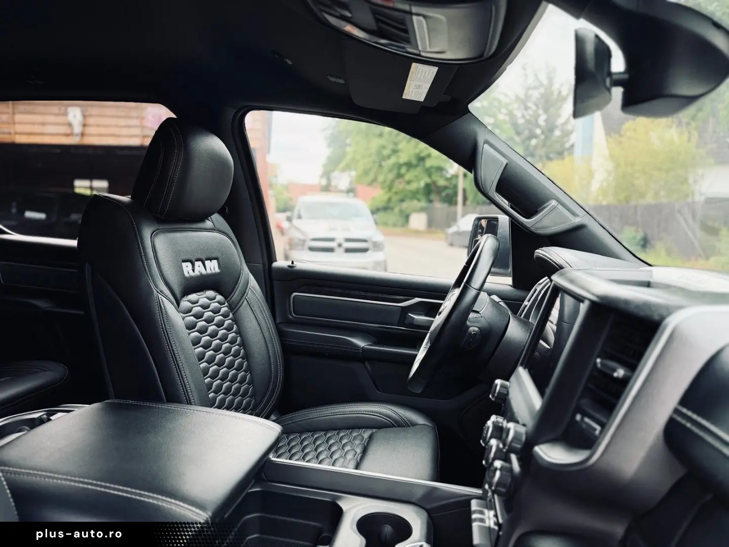 DODGE 5 7L LPG AHK OFF-ROAD BÜGEL LONG BED GARANTIE