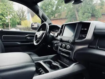 DODGE 5 7L LPG AHK OFF-ROAD BÜGEL LONG BED GARANTIE