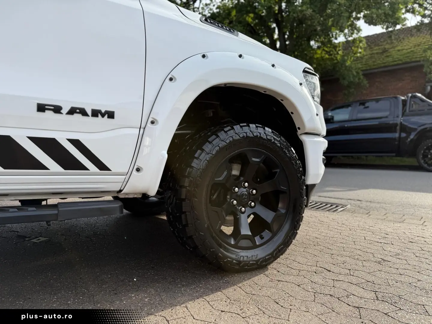 DODGE V8 LPG OFFROAD LIFT BÜGEL 4X4 NAVI AHK GARANTIE