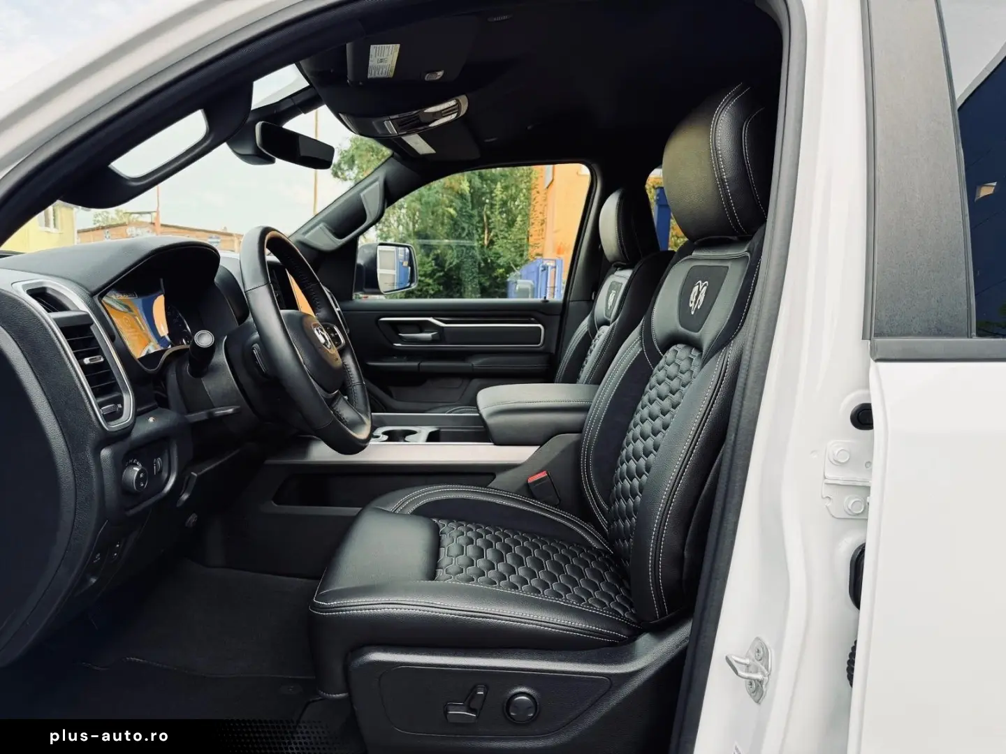 DODGE V8 LPG OFFROAD LIFT BÜGEL 4X4 NAVI AHK GARANTIE