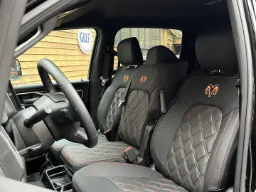 DODGE RAM 1500 OFFROAD 5.7L AHK 4x4 LPG SZH Rollbar