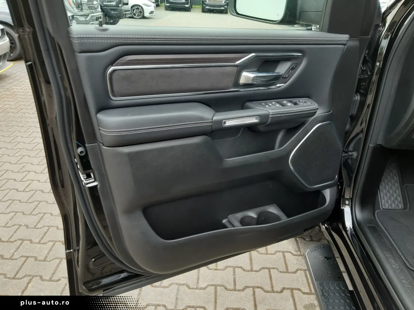 DODGE RAM 1500 Crew Cab Laramie 3.0   LPG