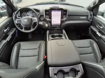 DODGE RAM 1500 Crew Cab Laramie 3.0   LPG