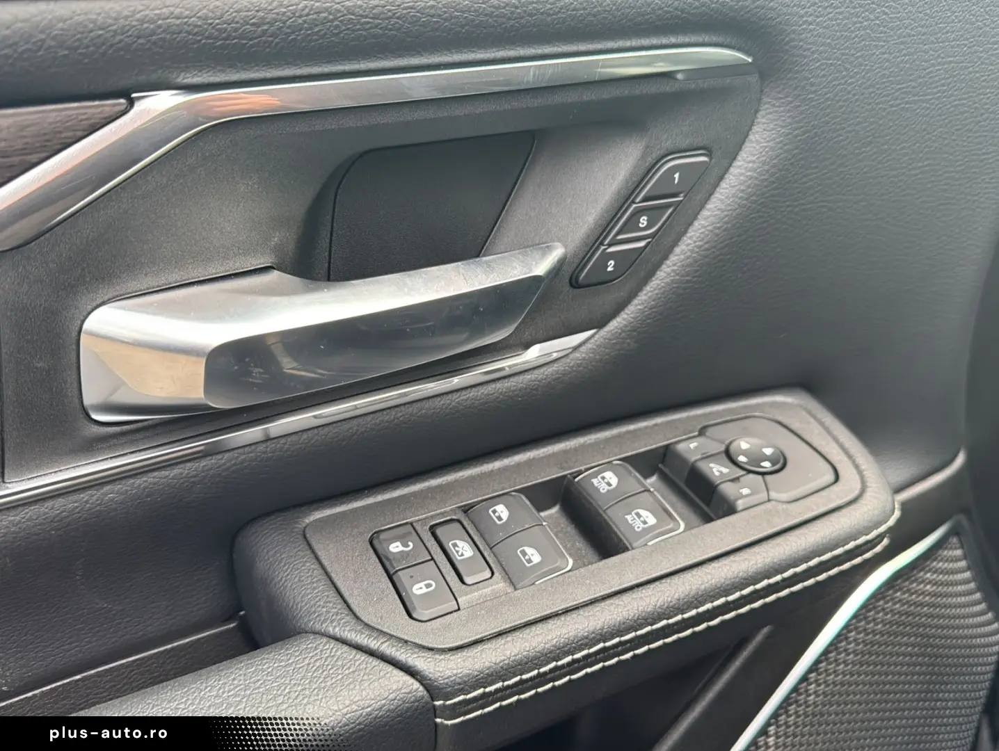 DODGE RAM Laramie Sport 3.0L Hurricane Pano 420PS