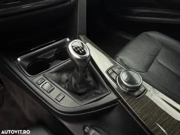 BMW Seria 3 320d GT Luxury Line