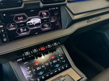 LAMBORGHINI Urus SE Panorama Massagesitze MY2025 23Zoll