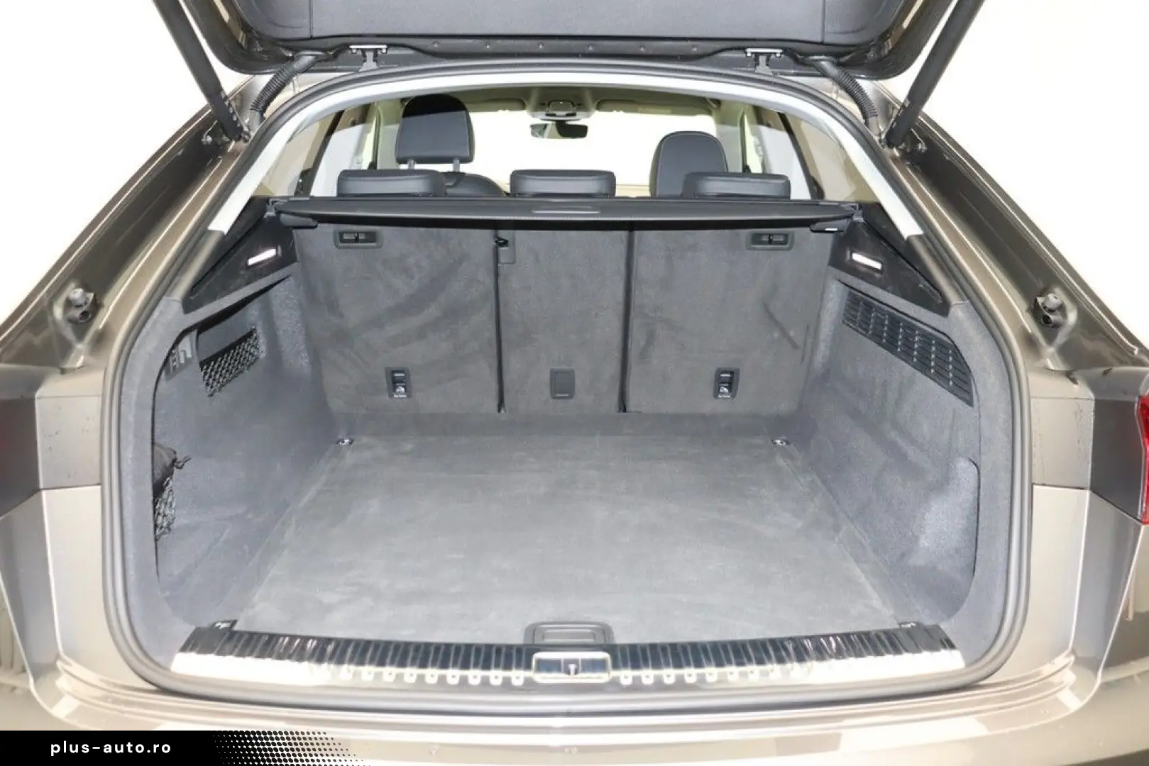 AUDI Q8 50 TDI quattro . Matrix B&O HuD ACC