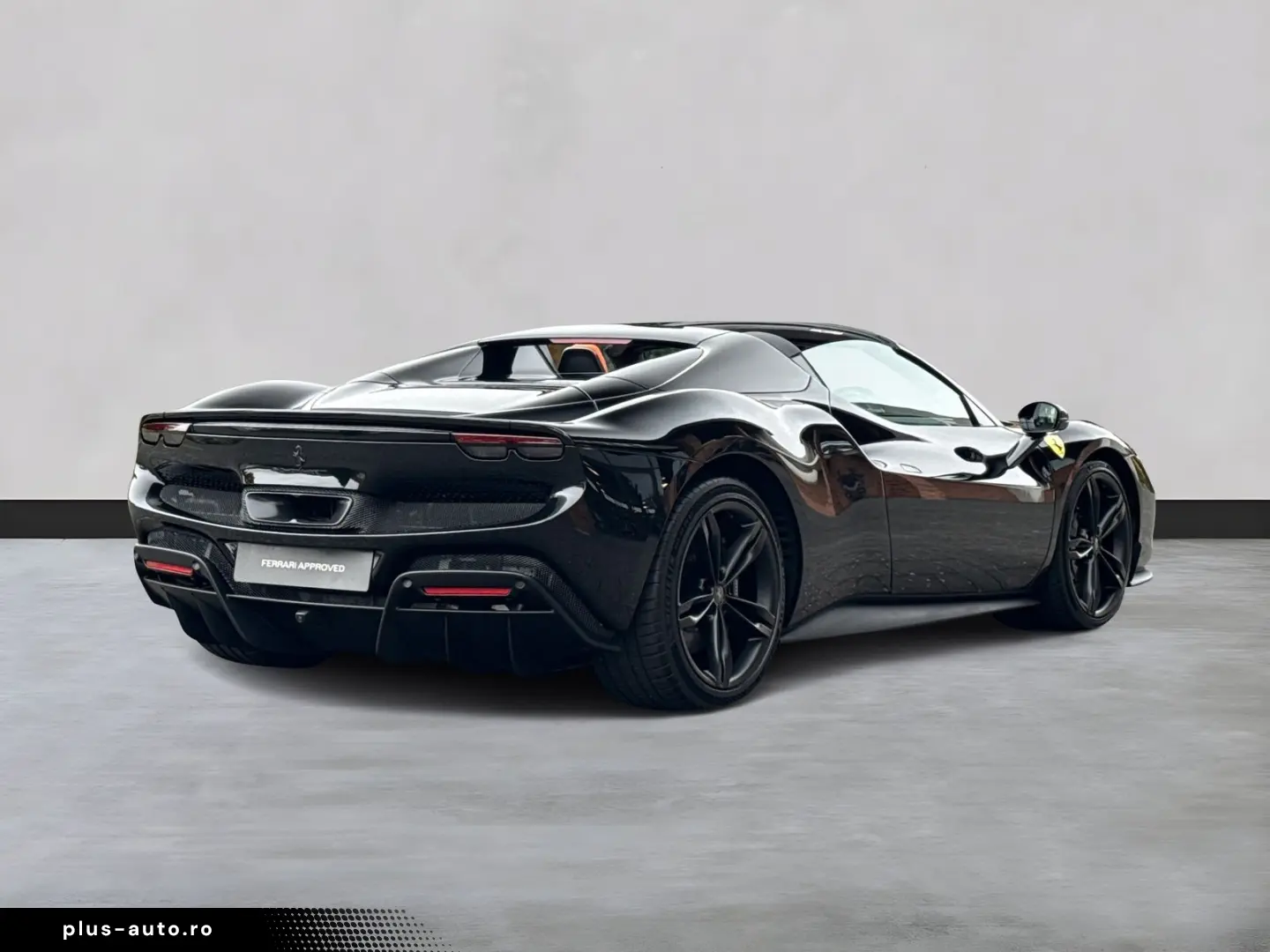 FERRARI 296 GTS  Embleme Navi PDC Klima Leder