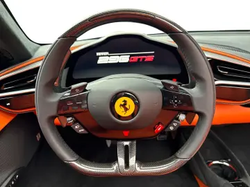 FERRARI 296 GTS  Embleme Navi PDC Klima Leder