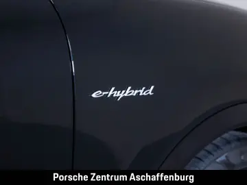 PORSCHE Cayenne E-Hybrid Panoramadach Luftfederung