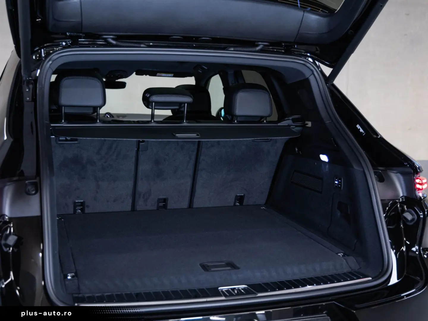 PORSCHE Cayenne E-Hybrid Panoramadach Luftfederung