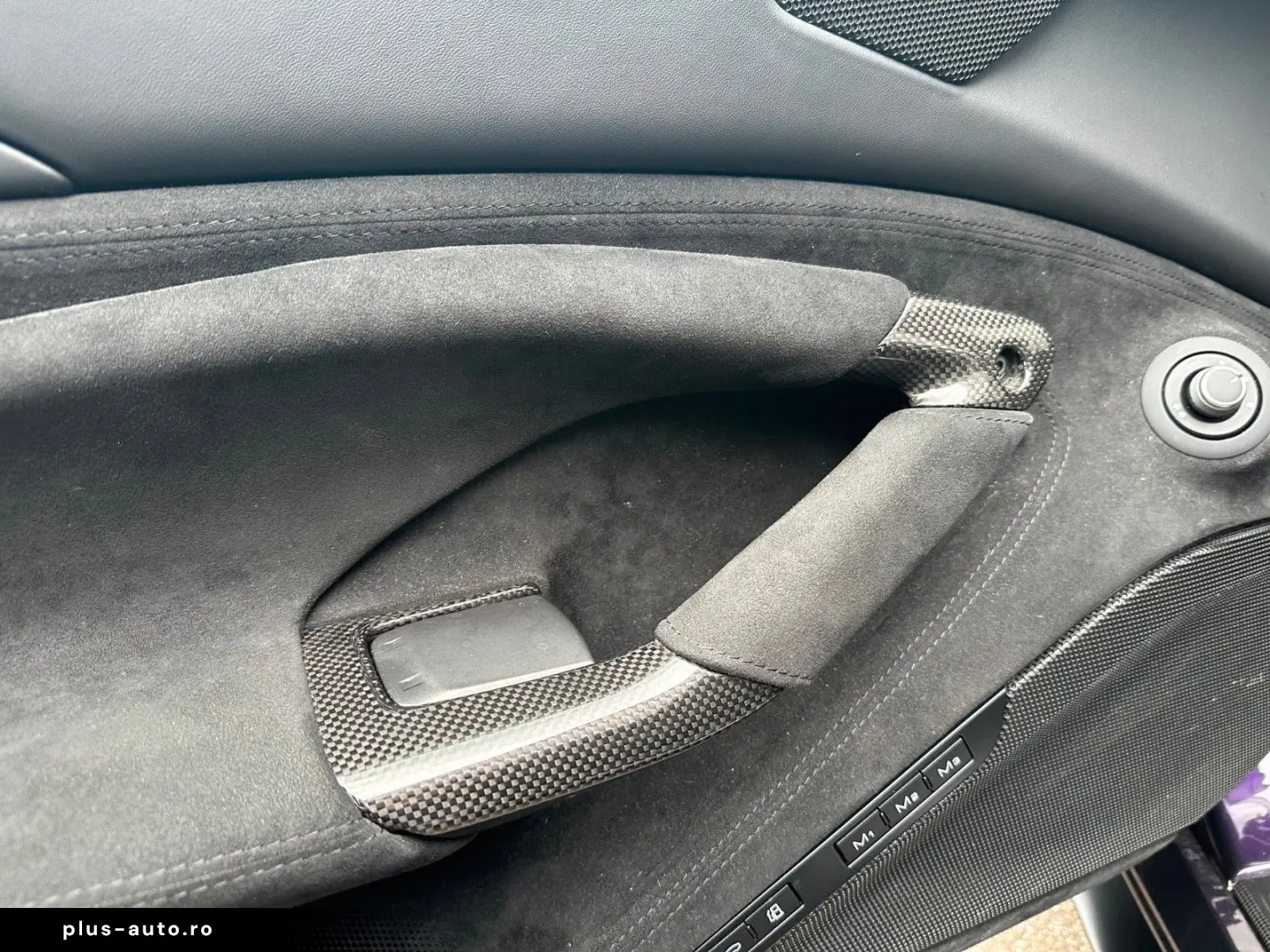 FERRARI F8 Spider Viola HongKong   Voll