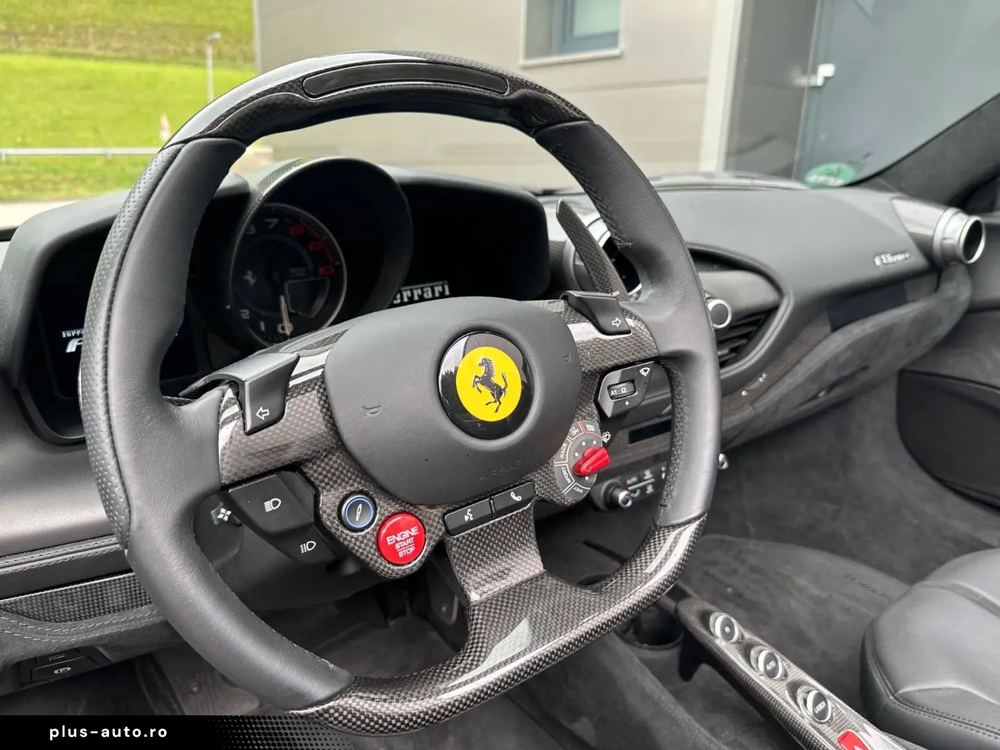 FERRARI F8 Spider Viola HongKong   Voll