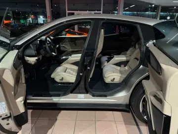 FERRARI Purosangue V12 CARBON EXTERIEUR & INTERIEUR PANO