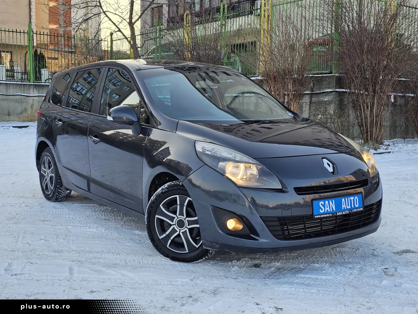 Renault Grand Scenic 7 locuri 2009 1.9 dCi 130 CP