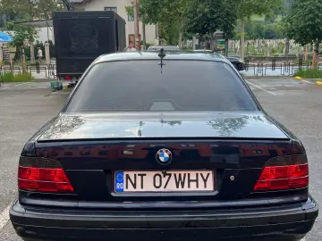 BMW 728