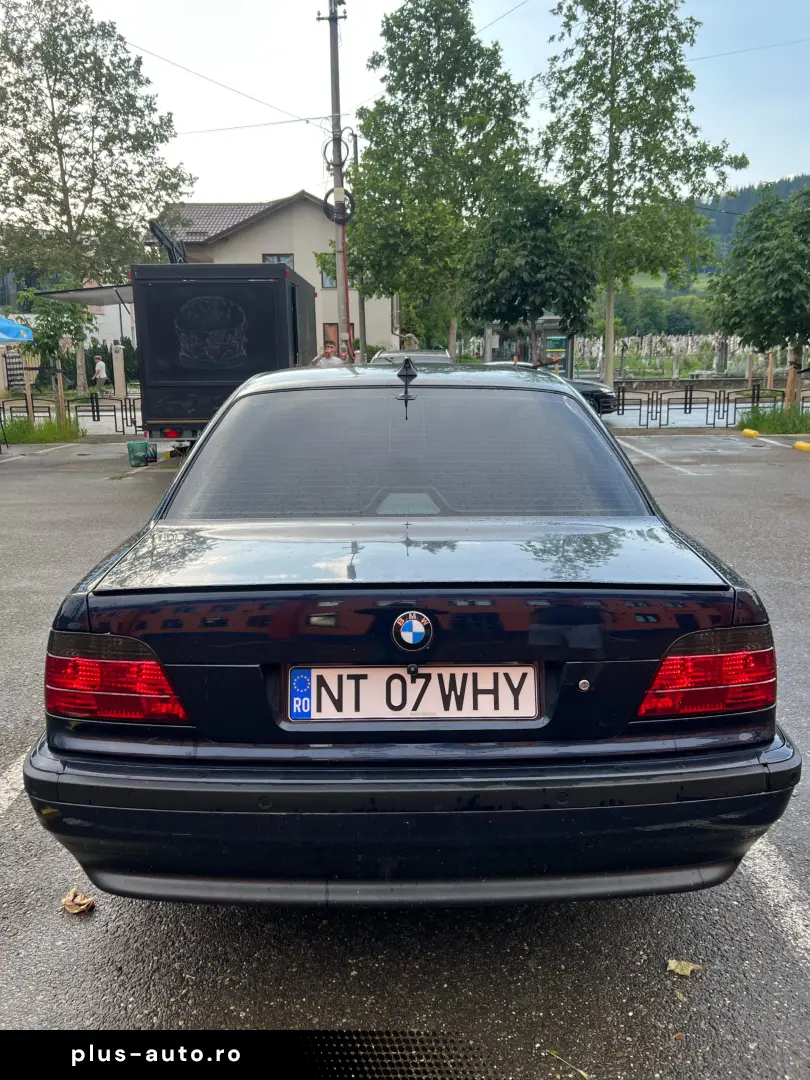 BMW 728
