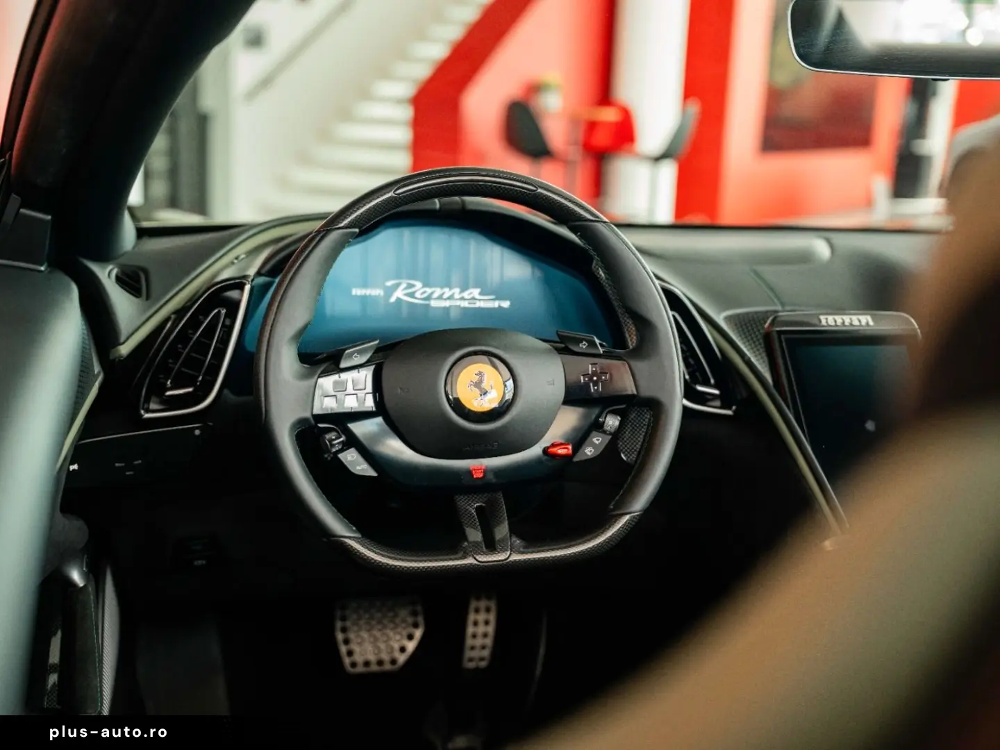 FERRARI Roma Spider MagneRide 360 -View LED-Lenkrad