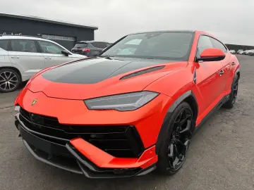 LAMBORGHINI Urus Performante VOLL Carbon VOLL Alcantara