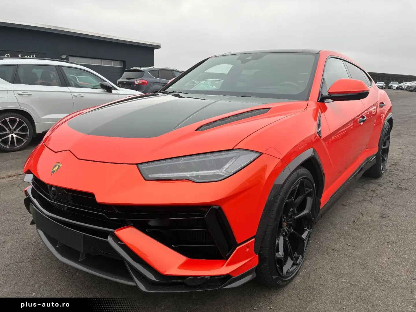 LAMBORGHINI Urus Performante VOLL Carbon VOLL Alcantara