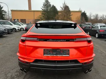 LAMBORGHINI Urus Performante VOLL Carbon VOLL Alcantara