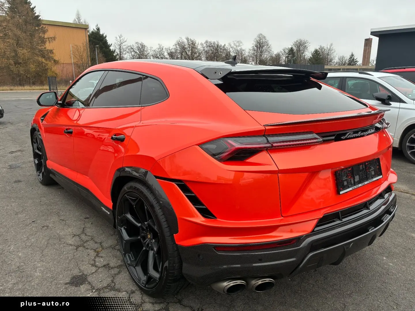 LAMBORGHINI Urus Performante VOLL Carbon VOLL Alcantara