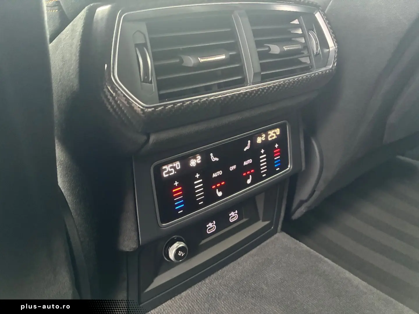 LAMBORGHINI Urus Performante VOLL Carbon VOLL Alcantara