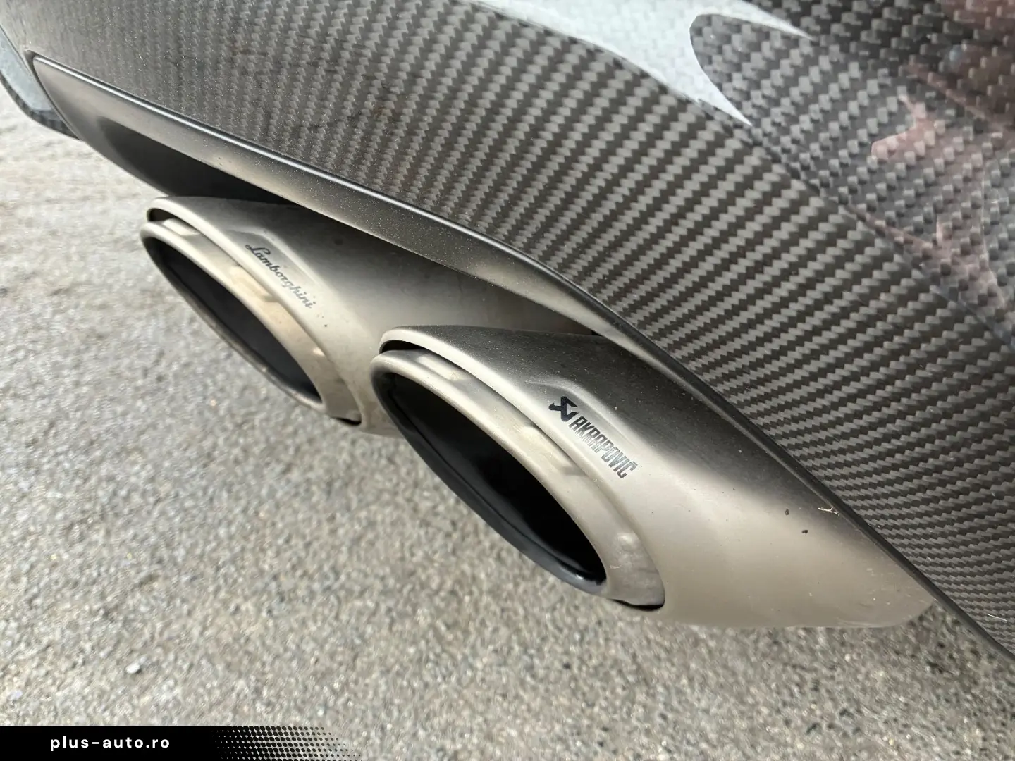 LAMBORGHINI Urus Performante VOLL Carbon VOLL Alcantara