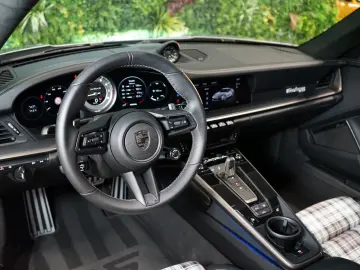 PORSCHE TURBO 50YEARS MANUFAKTUR PPF