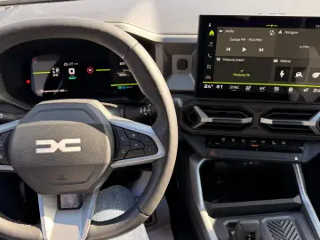 DACIA BIGSTER JOURNEY hybrid 155 LIVRARE IMEDIATA