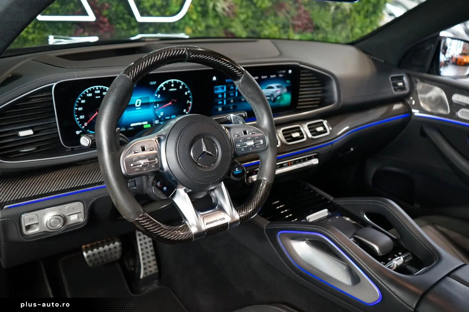 MERCEDES-BENZ 4MATIC MASSAGE HUD BURM TOW