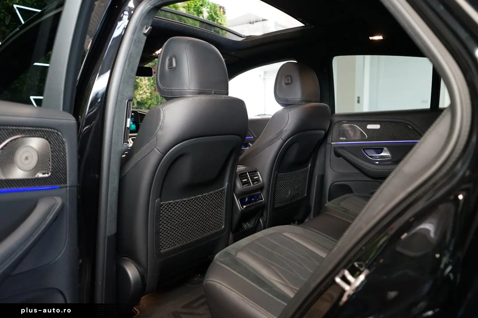 MERCEDES-BENZ 4MATIC MASSAGE HUD BURM TOW