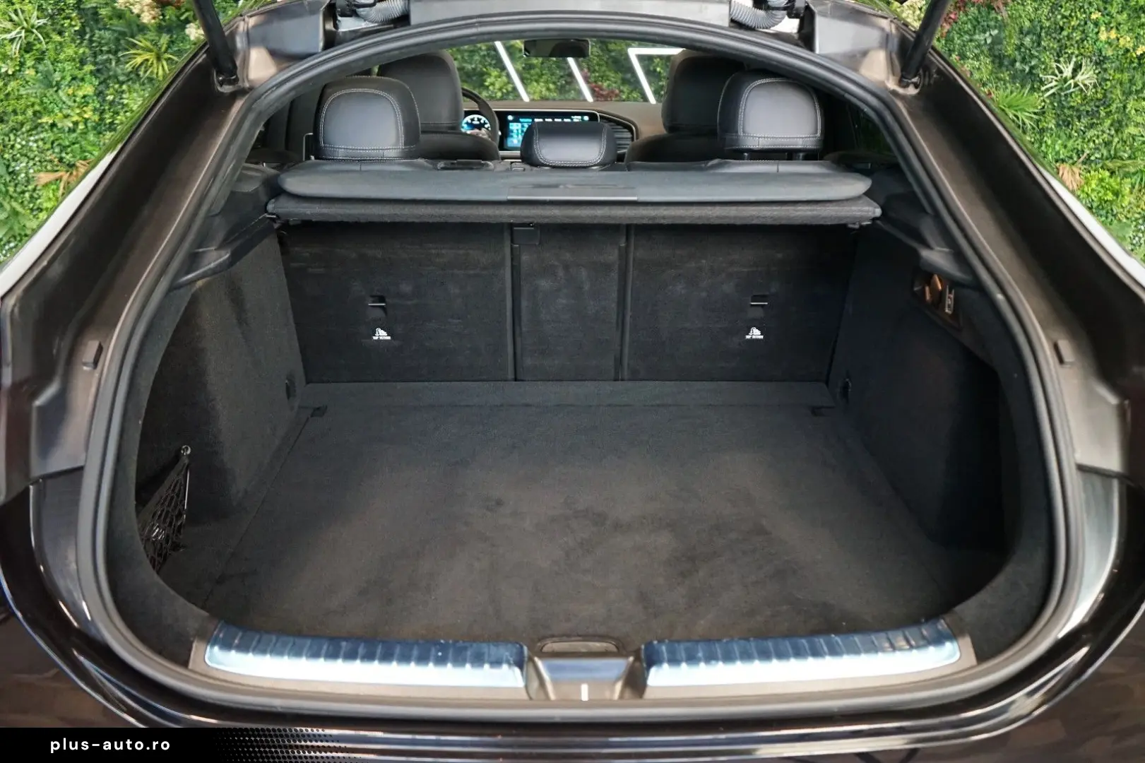 MERCEDES-BENZ 4MATIC MASSAGE HUD BURM TOW