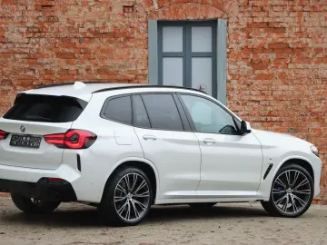BMW X3 xDr 30d M-SPORT 21Z AHK StHz INDIVIDUAL ACC