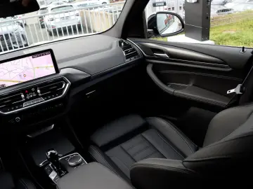 BMW X3 xDr 30d M-SPORT 21Z AHK StHz INDIVIDUAL ACC