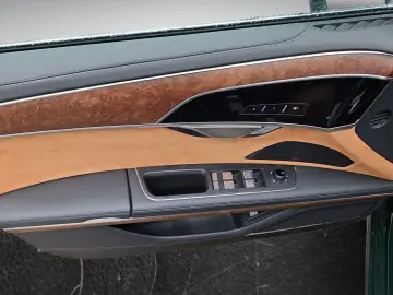 AUDI A8 60 TFSI tiptronic quattro NaviPlus Matrix Led