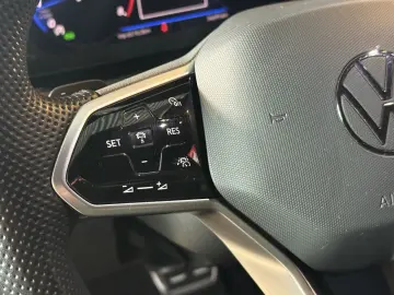 VW Arteon R-Line Kamera Garantie Massage Travel-Ass