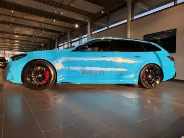 BMW M5 Plug-In Hybrid Touring xDrive Klimaaut. AHK