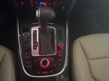 AUDI Q5 2.0TDI Quattro S-Tronic