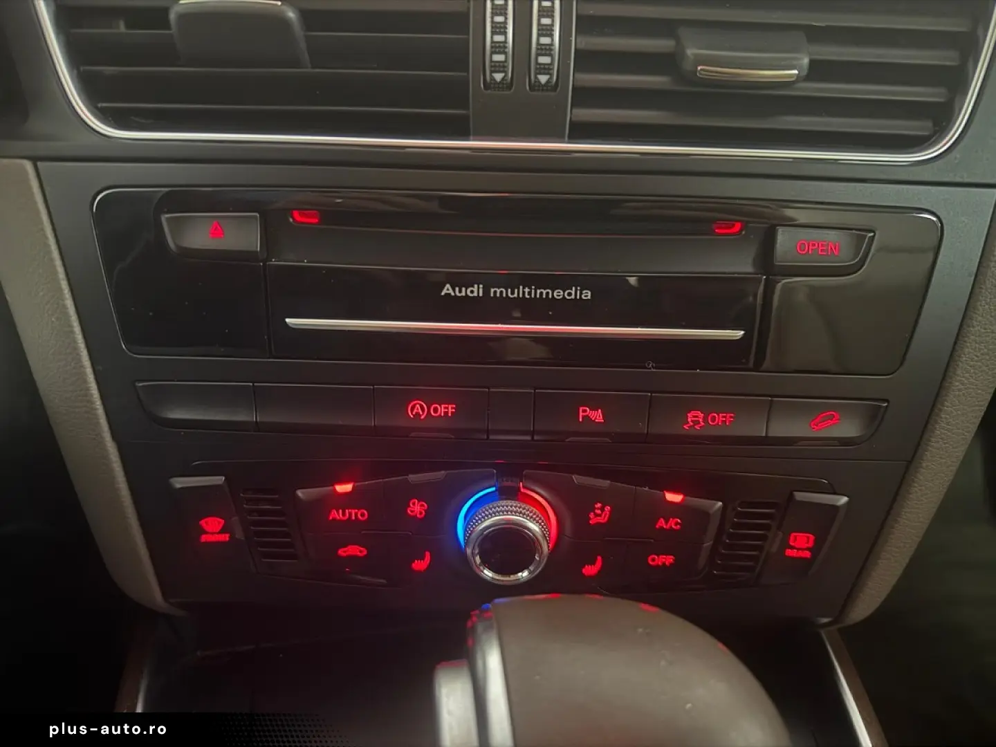 AUDI Q5 2.0TDI Quattro S-Tronic