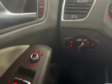 AUDI Q5 2.0TDI Quattro S-Tronic